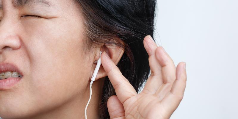 3-meo-dung-tai-nghe-chong-suy-giam-thinh-luc